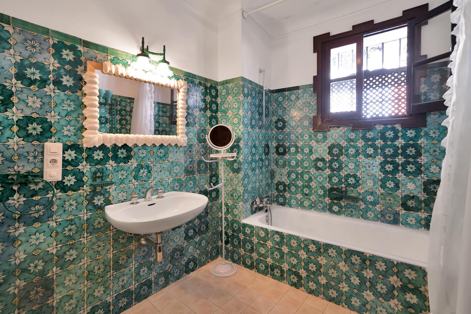 5 bedroom Villa for sale in Ronda with pool garage - € 1,160,000 (Ref: 9958131)