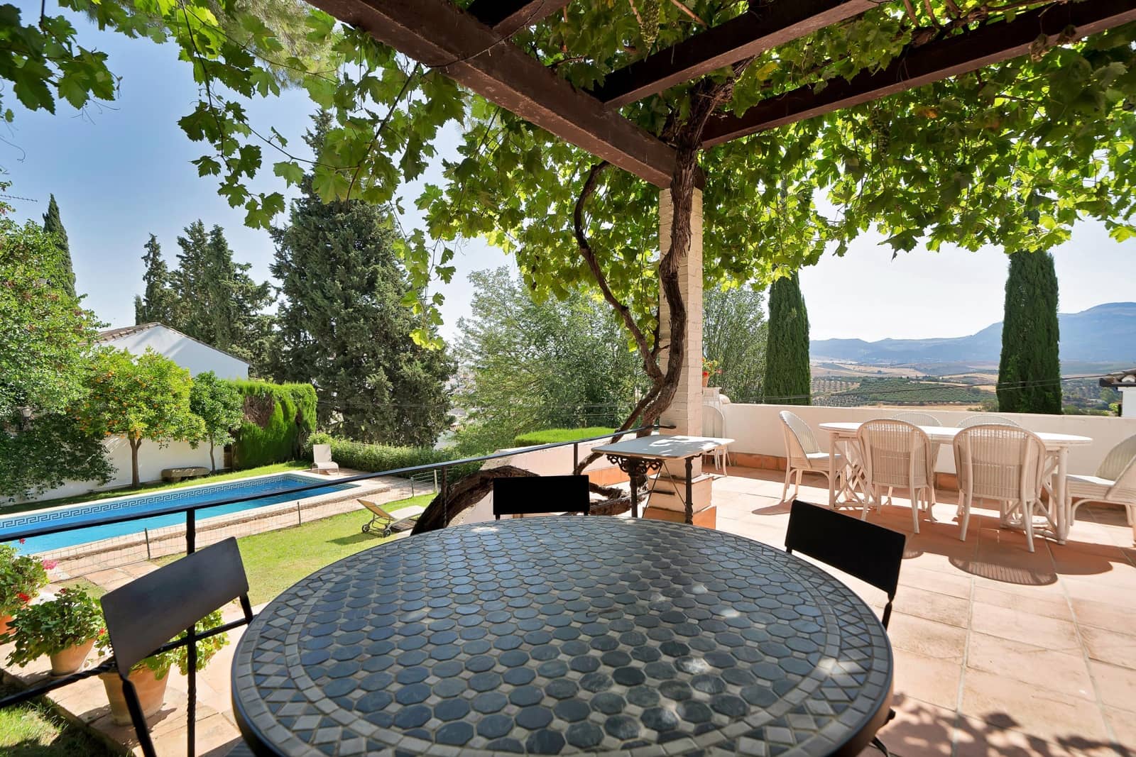 5 bedroom Villa for sale in Ronda with pool garage - € 1,160,000 (Ref: 9958131)