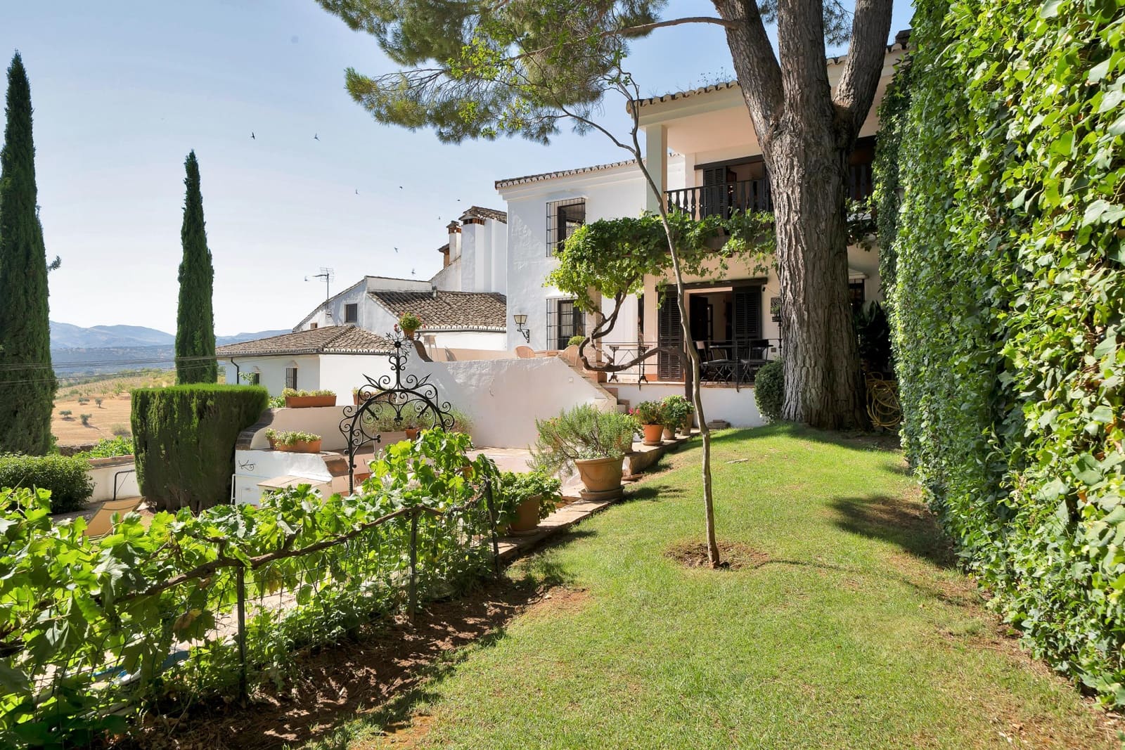 5 bedroom Villa for sale in Ronda with pool garage - € 1,160,000 (Ref: 9958131)