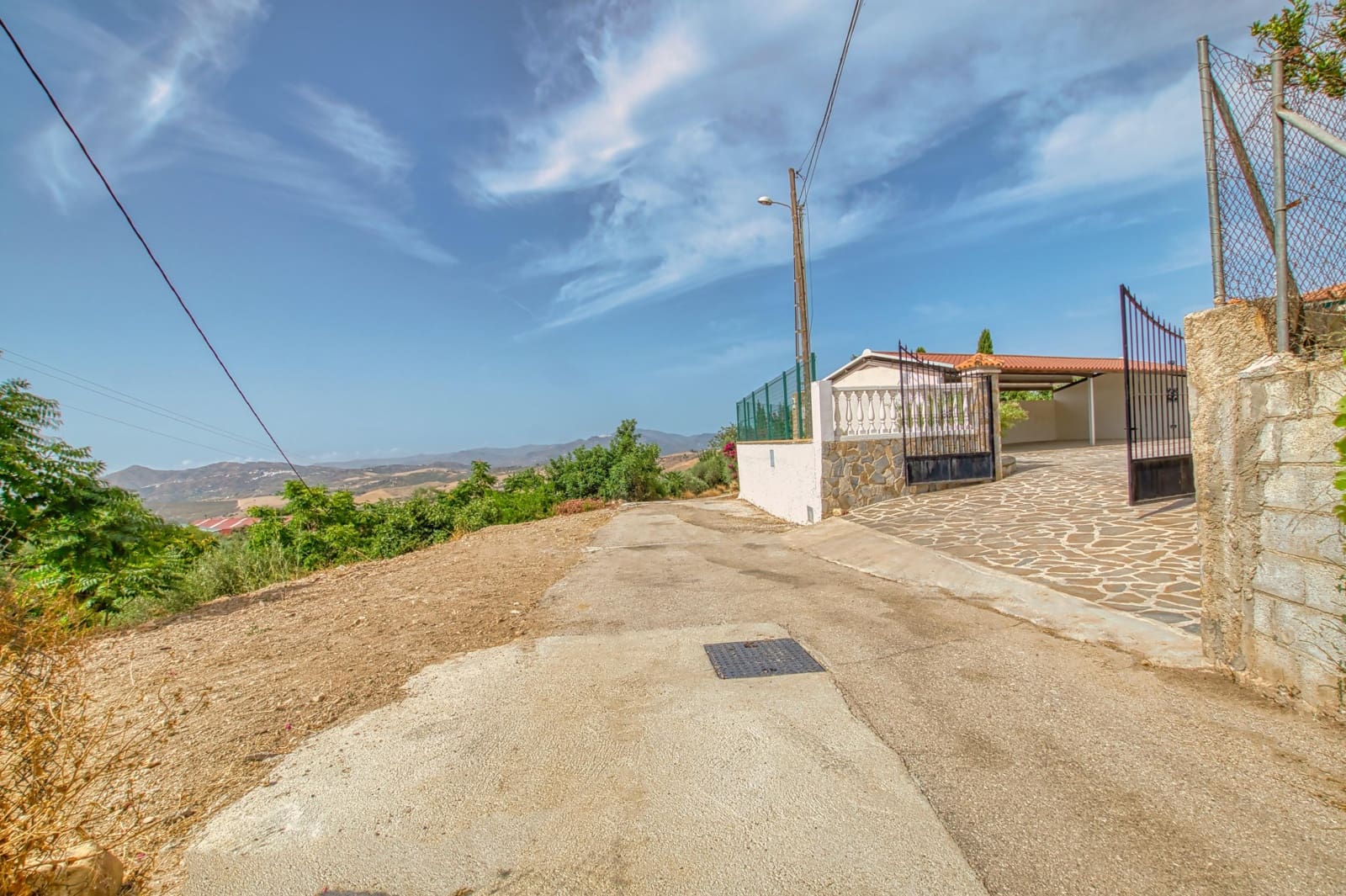 4 bedroom Finca/Country House for sale in Periana with pool garage - € 440,000 (Ref: 9963322)