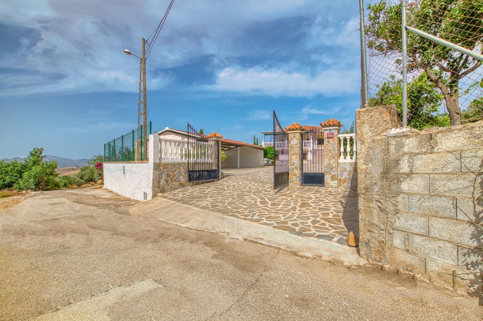 4 bedroom Finca/Country House for sale in Periana with pool garage - € 440,000 (Ref: 9963322)
