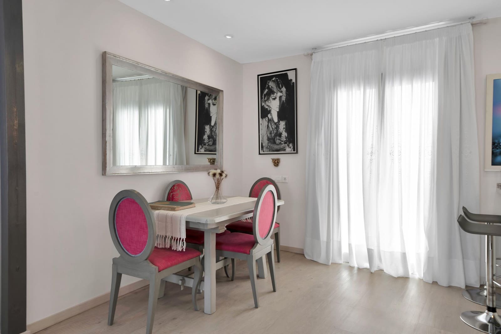 Hotel de 4 habitaciones en Marbella en venta - 3.500.000 € (Ref: 9963325)
