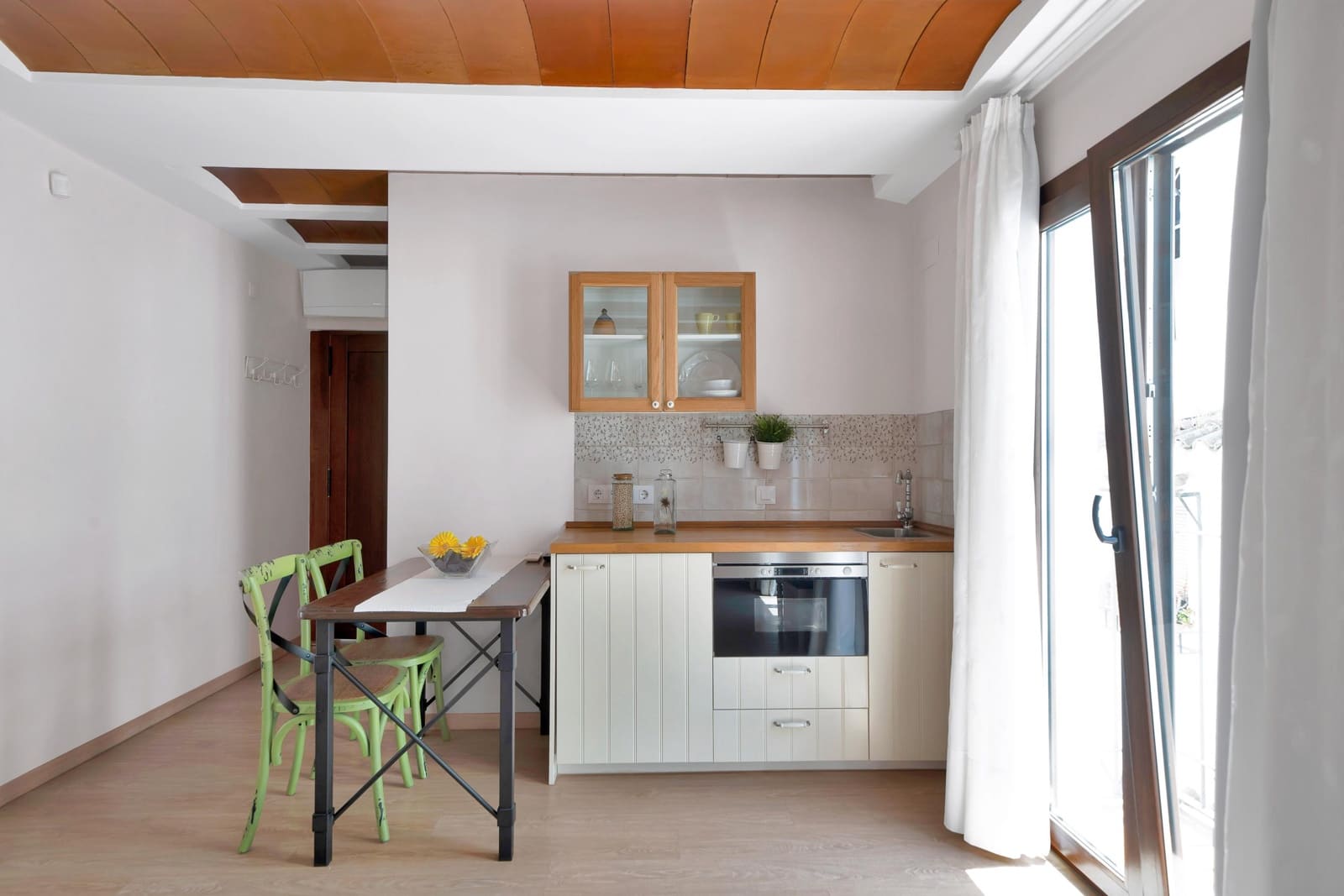 Hotel de 4 habitaciones en Marbella en venta - 3.500.000 € (Ref: 9963325)