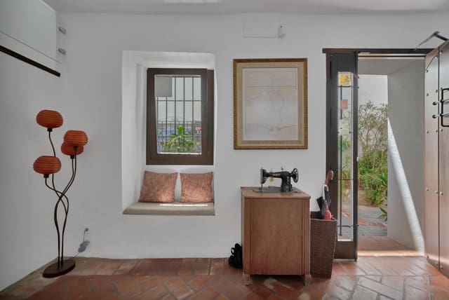4 makuuhuone Hotelli myytävänä paikassa Marbella - 3 500 000 € (Ref: 9963325)