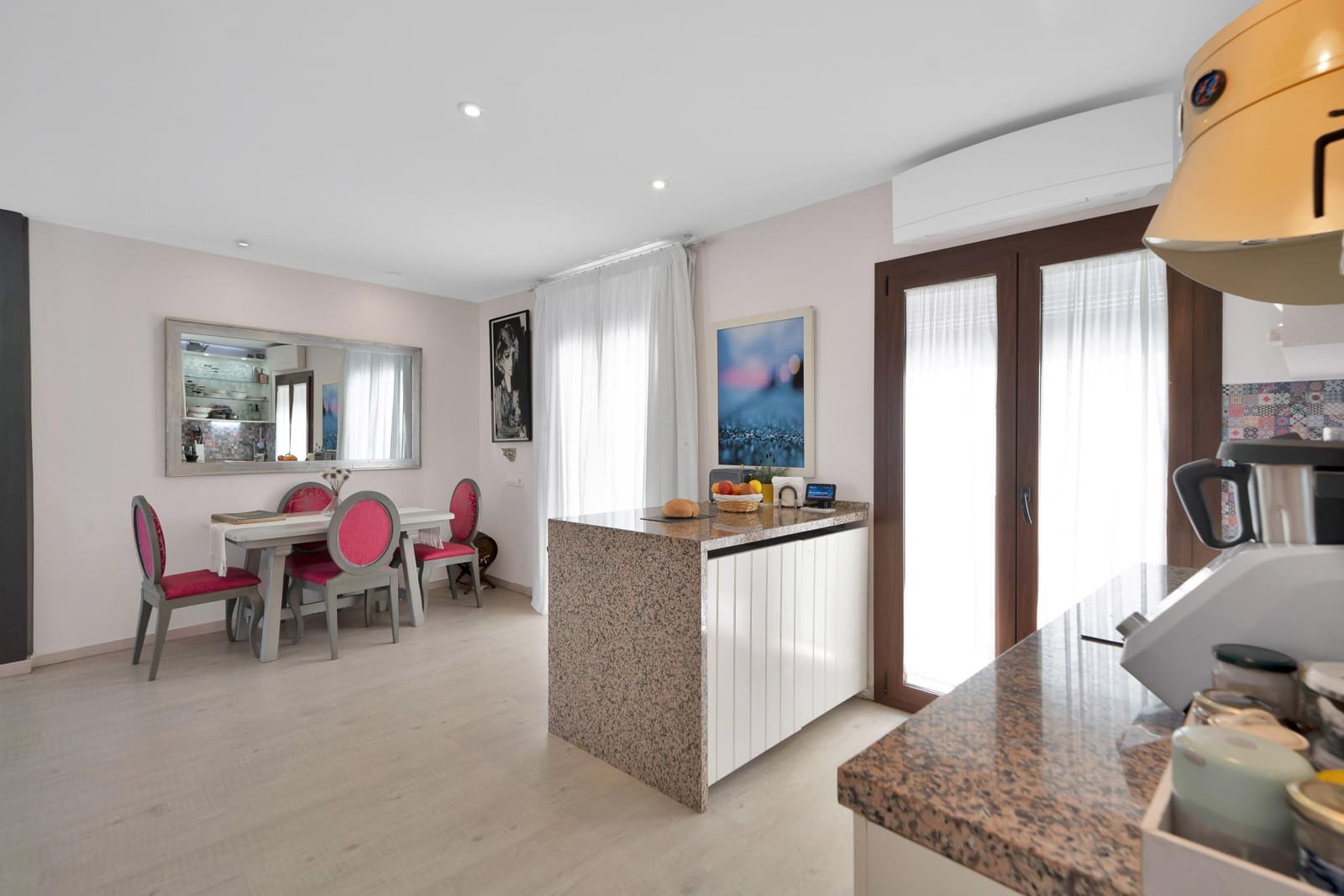 4 slaapkamer Hotel te koop in Marbella - € 3.500.000 (Ref: 9963325)