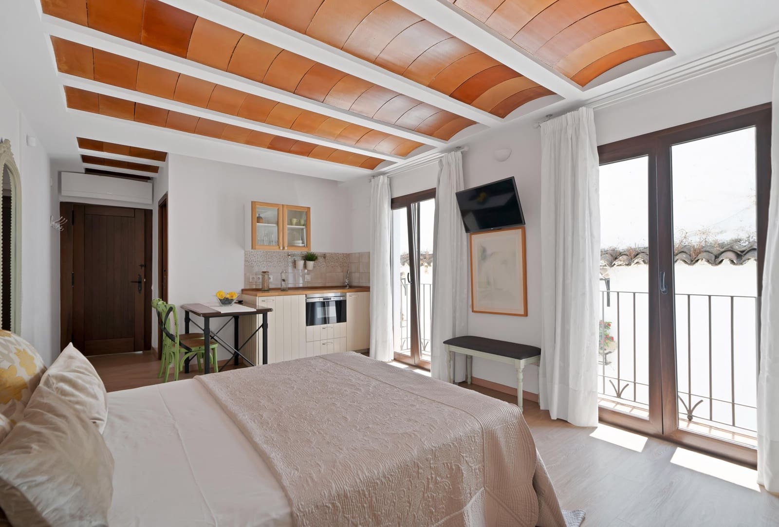 4 slaapkamer Hotel te koop in Marbella - € 3.500.000 (Ref: 9963325)