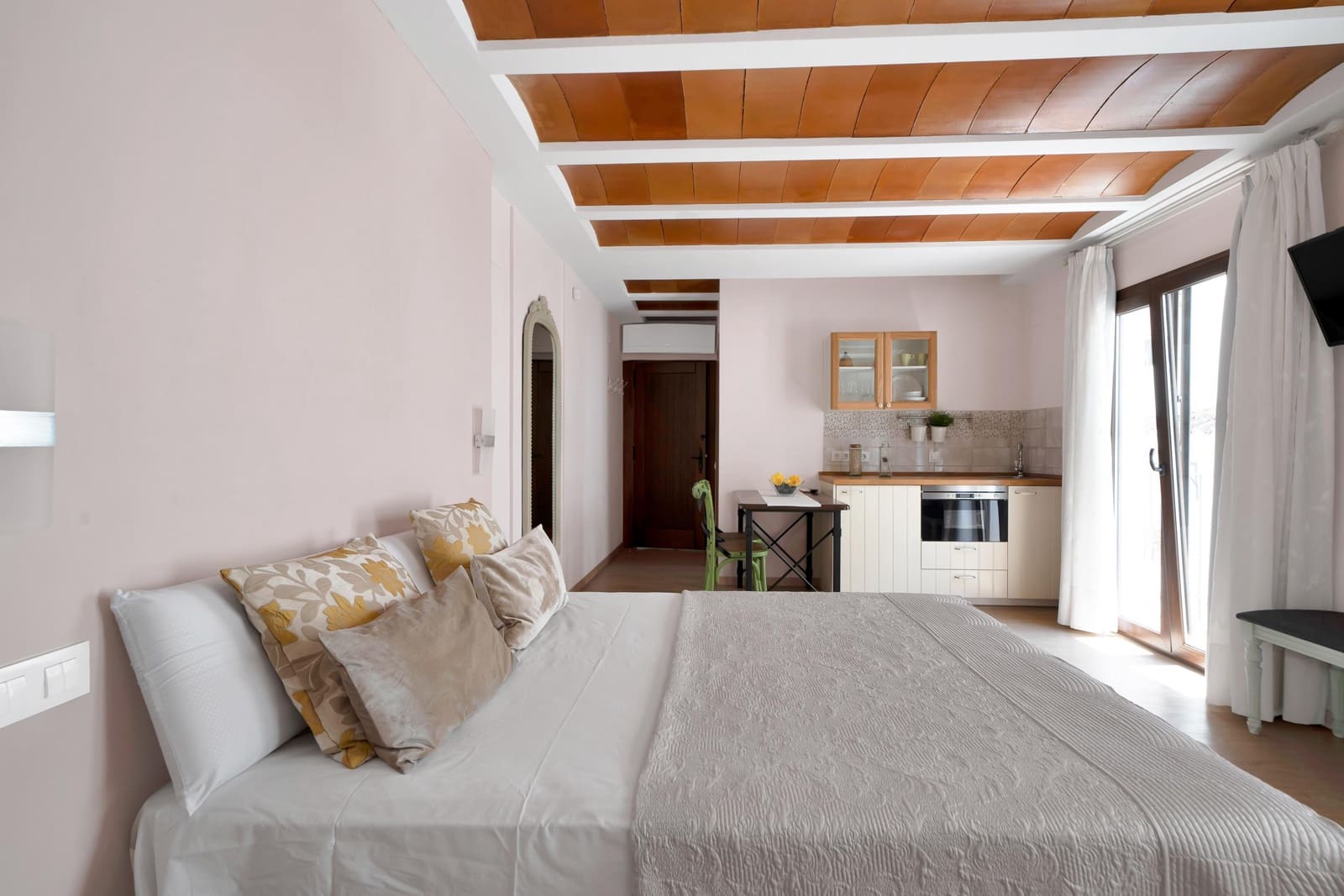 4 slaapkamer Hotel te koop in Marbella - € 3.500.000 (Ref: 9963325)