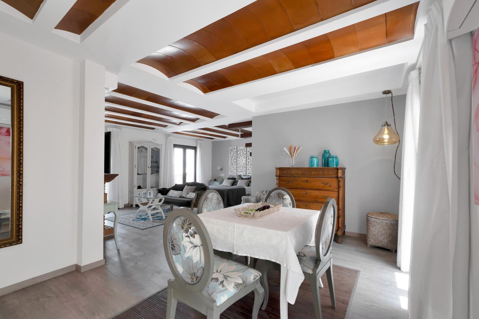 4 slaapkamer Hotel te koop in Marbella - € 3.500.000 (Ref: 9963325)