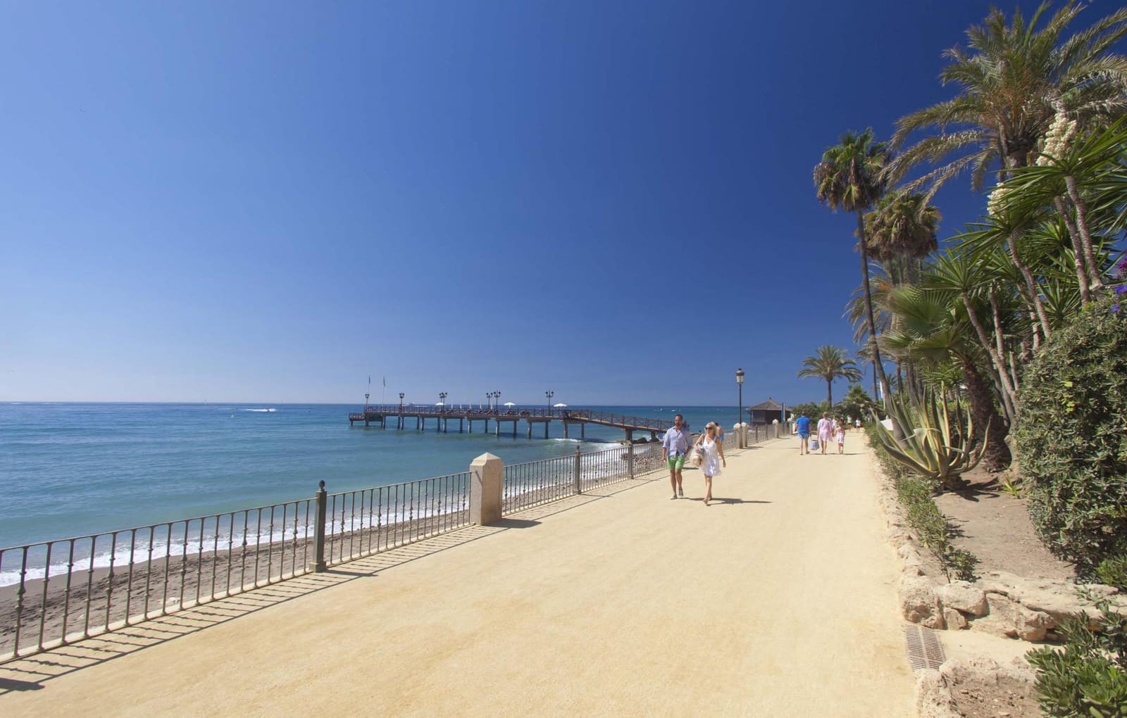4 slaapkamer Hotel te koop in Marbella - € 3.500.000 (Ref: 9963325)