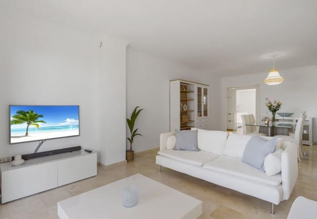 Apartamento de 2 habitaciones en Santa María, Marbella en alquiler con piscina garaje - 1.900 € (Ref: 9966797)