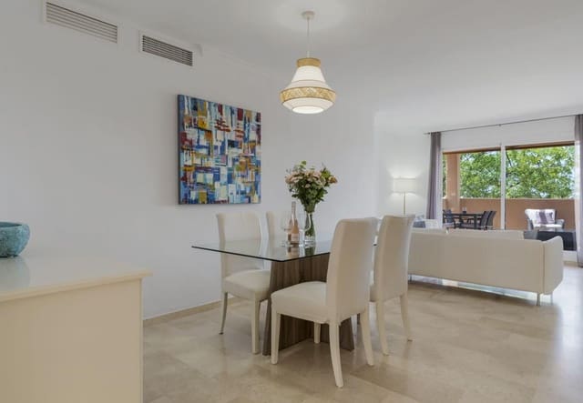 Apartamento de 2 habitaciones en Santa María, Marbella en alquiler con piscina garaje - 1.900 € (Ref: 9966797)