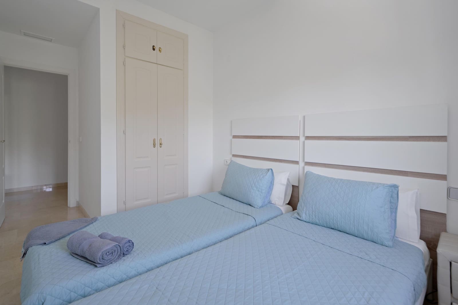 2 quarto Apartamento para venda em Manilva com piscina garagem - 360 000 € (Ref: 9973518)