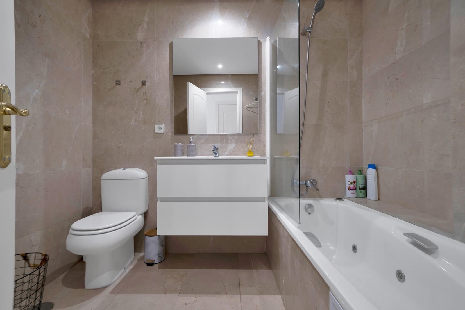 2 quarto Apartamento para venda em Manilva com piscina garagem - 360 000 € (Ref: 9973518)