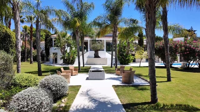 6 soverom Villa til salgs i Guadalmina Baja, Marbella med svømmebasseng - € 8 950 000 (Ref: 9977481)