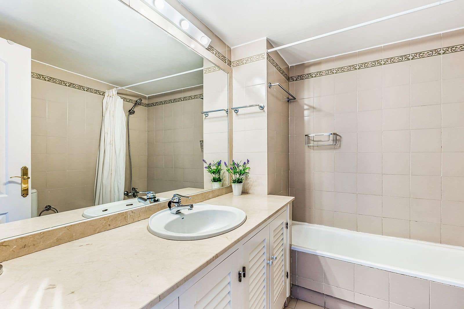 3 sovrum Lägenhet till salu i Sitio de Calahonda - 470 000 € (Ref: 9983141)