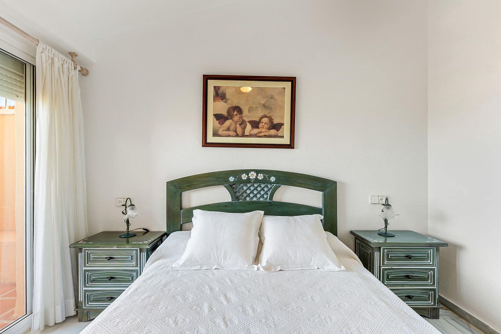 3 bedroom Apartment for sale in Sitio de Calahonda - € 470,000 (Ref: 9983141)