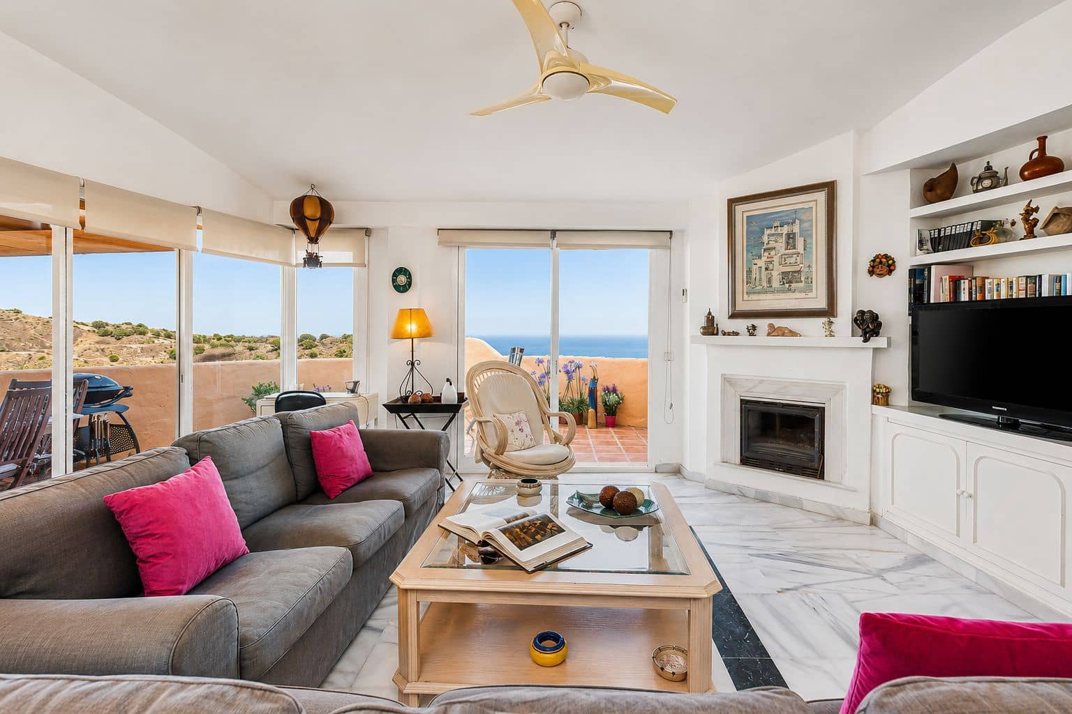 3 bedroom Apartment for sale in Sitio de Calahonda - € 470,000 (Ref: 9983141)