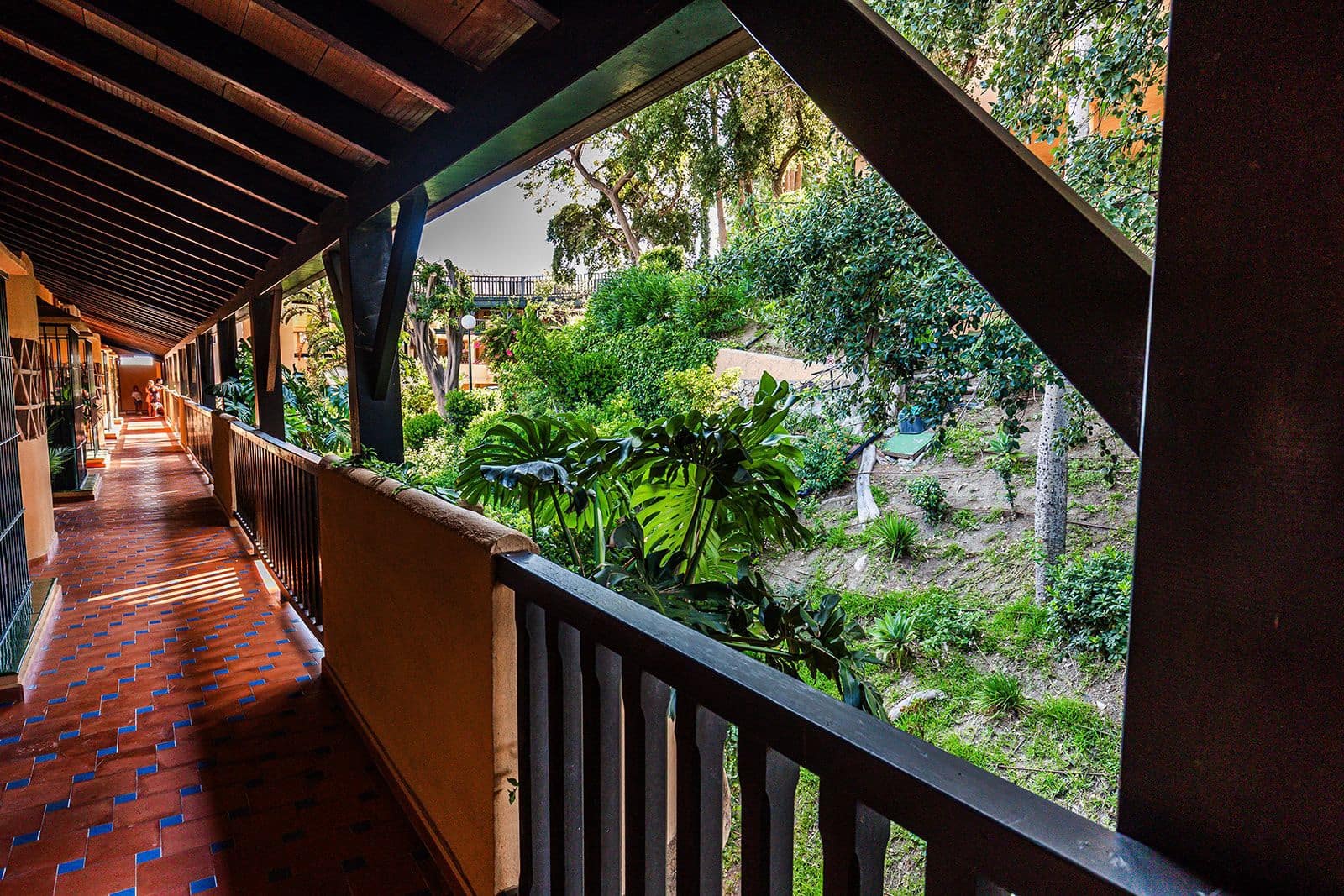 3 bedroom Apartment for sale in Sitio de Calahonda - € 470,000 (Ref: 9983141)
