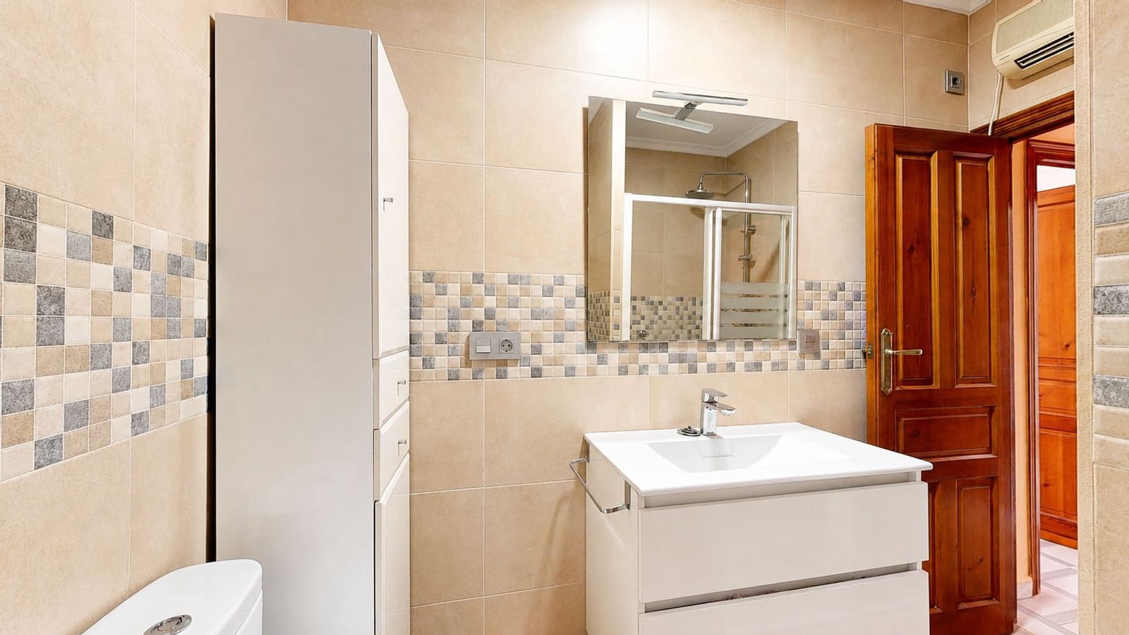3 bedroom Apartment for sale in Tarifa - € 299,000 (Ref: 9986986)