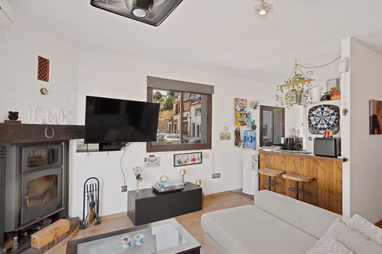 6 soveværelse Villa til salg i Ojen med garage - € 680.000 (Ref: 9990874)