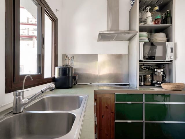 6 soverom Villa til salgs i Ojen med garasje - € 680 000 (Ref: 9990874)