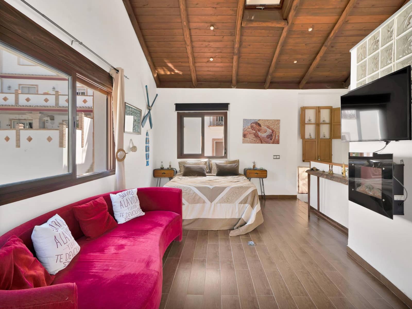 6 soveværelse Villa til salg i Ojen med garage - € 680.000 (Ref: 9990874)