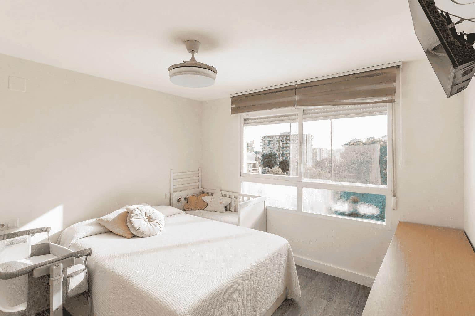 2 bedroom Apartment for sale in Benalmadena with pool garage - € 337,000 (Ref: 9997240)