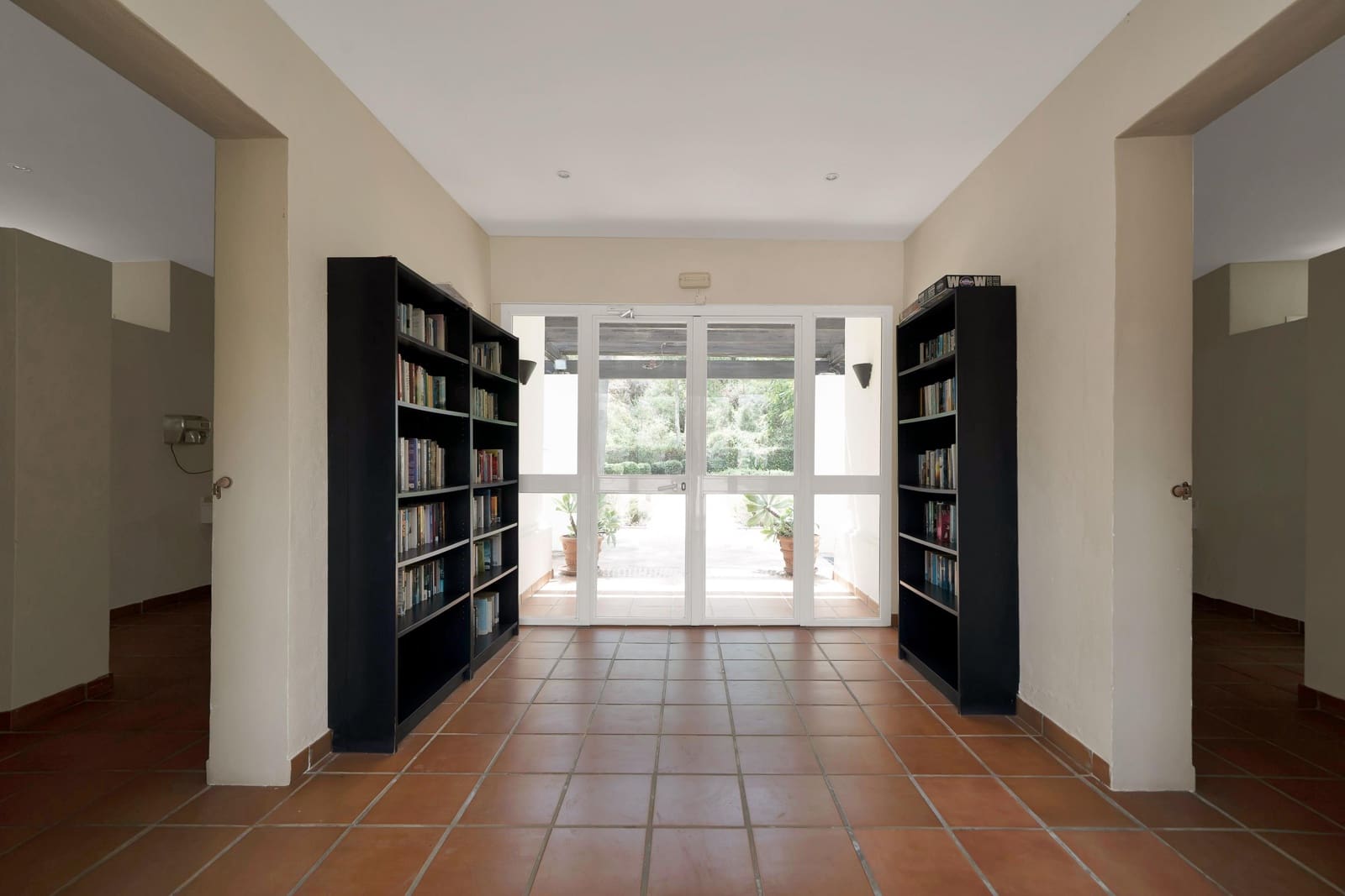 Appartement de 3 chambres à louer à Rio Real avec piscine garage - 2 000 € (Ref: 9998938)