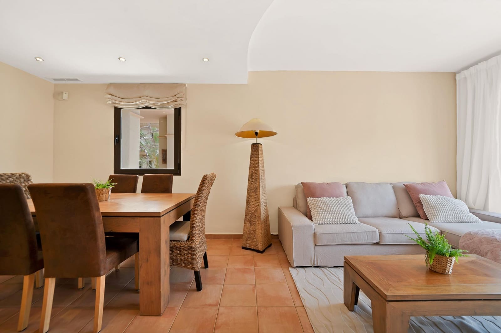 3 bedroom Apartment for rent in Rio Real with pool garage - € 2,000 (Ref: 9998938)