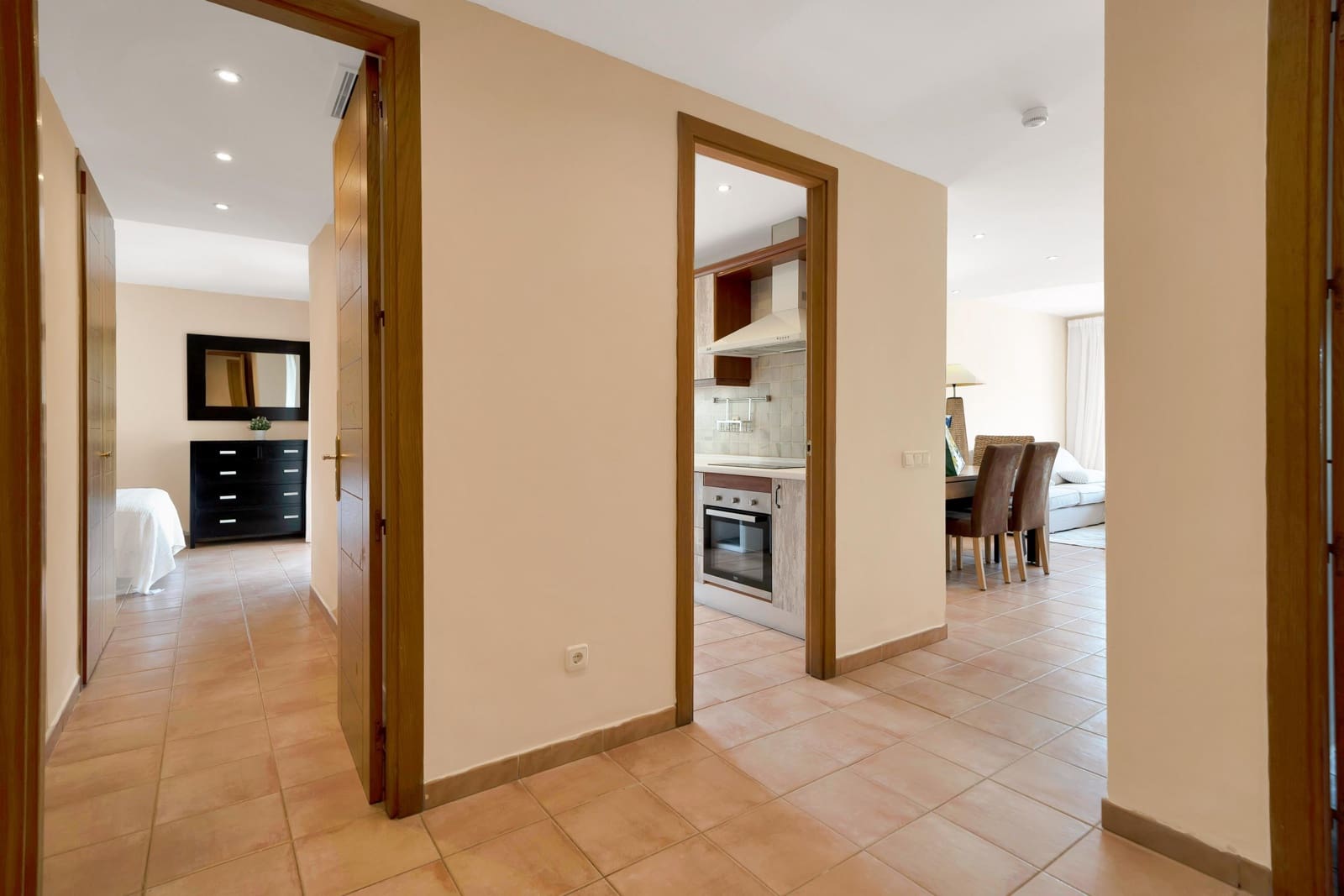 3 bedroom Apartment for rent in Rio Real with pool garage - € 2,000 (Ref: 9998938)