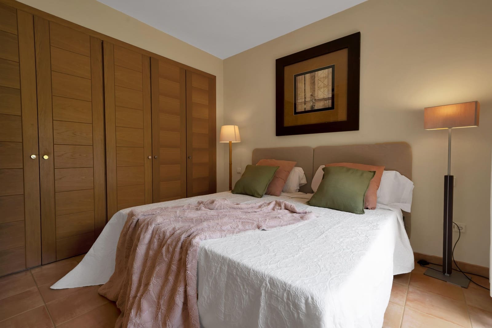 3 bedroom Apartment for rent in Rio Real with pool garage - € 2,000 (Ref: 9998938)