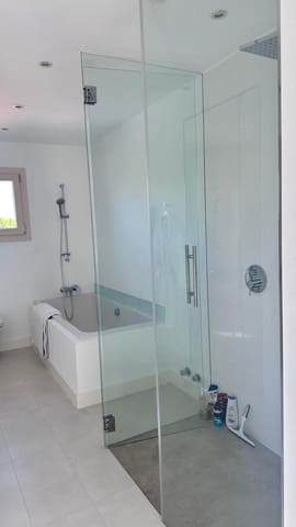 4 Zimmer Villa zu verkaufen in Santa Ponsa, Calvià mit Pool Garage - 2.600.000 € (Ref: 10154017)