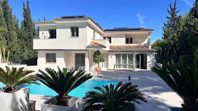 4 Zimmer Villa zu verkaufen in Santa Ponsa, Calvià mit Pool Garage - 2.600.000 € (Ref: 10154017)