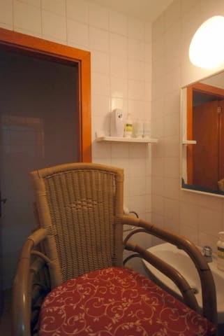 Kaupallinen myytävänä paikassa Santa Ponsa, Calvià - 130 000 € (Ref: 1717689)