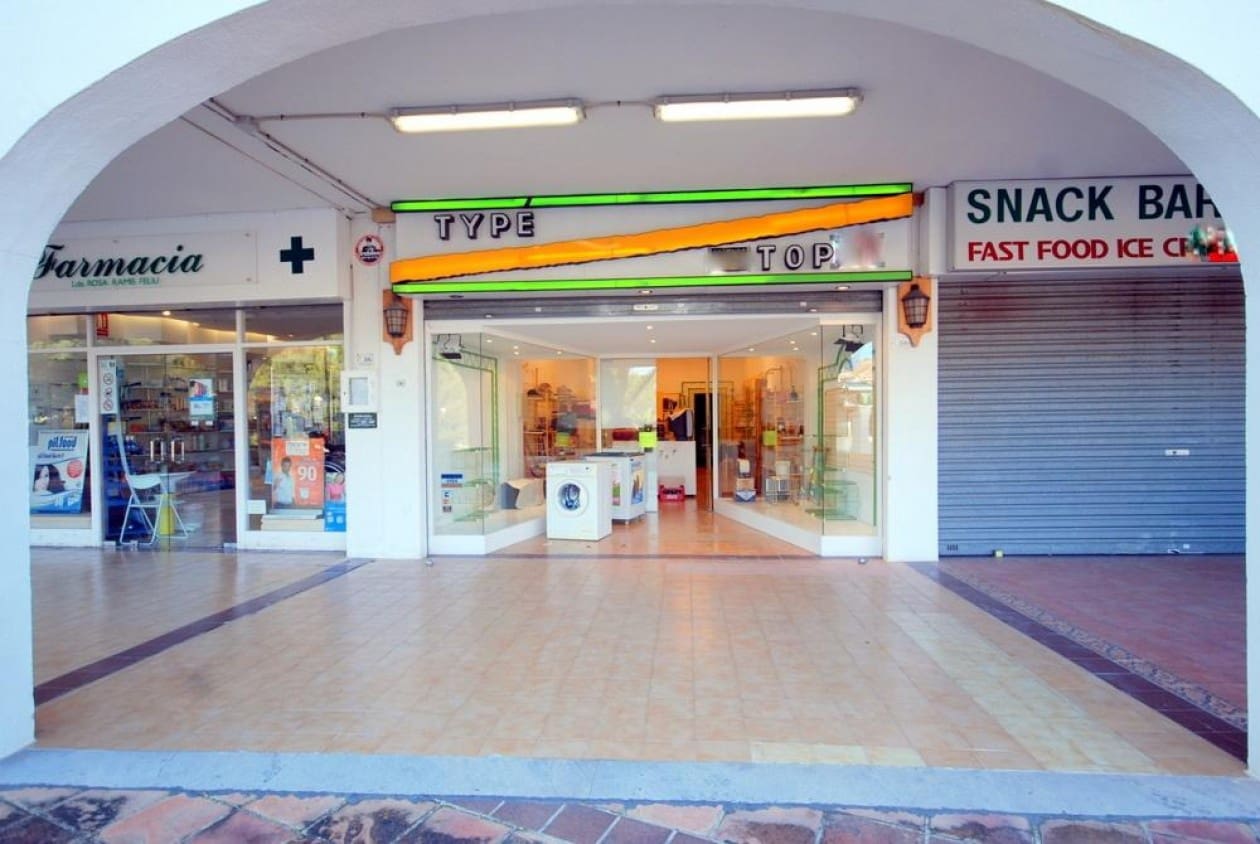 Commercieel te koop in Santa Ponsa - € 130.000 (Ref: 1717689)