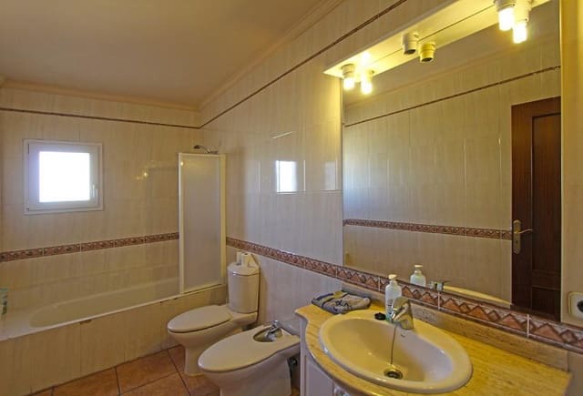 5 sypialnia Willa na sprzedaż w Santa Ponsa, Calvià - 2 795 000 € (Ref: 2214951)