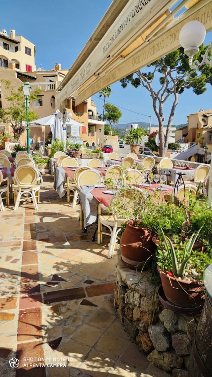 Kommersiell till salu i Cala Fornells - 950 000 € (Ref: 4002821)