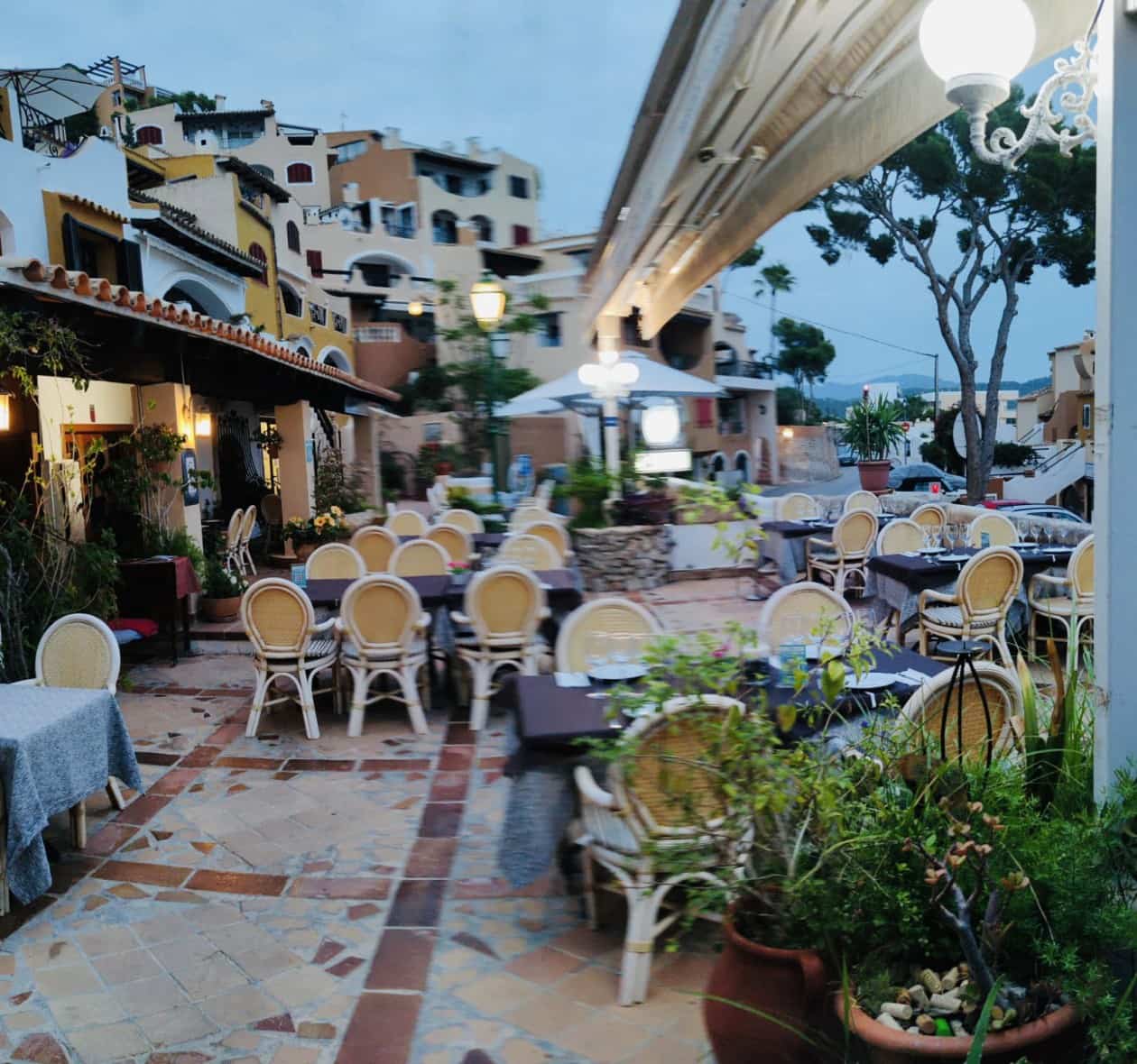 Kommersiell till salu i Cala Fornells - 950 000 € (Ref: 4002821)