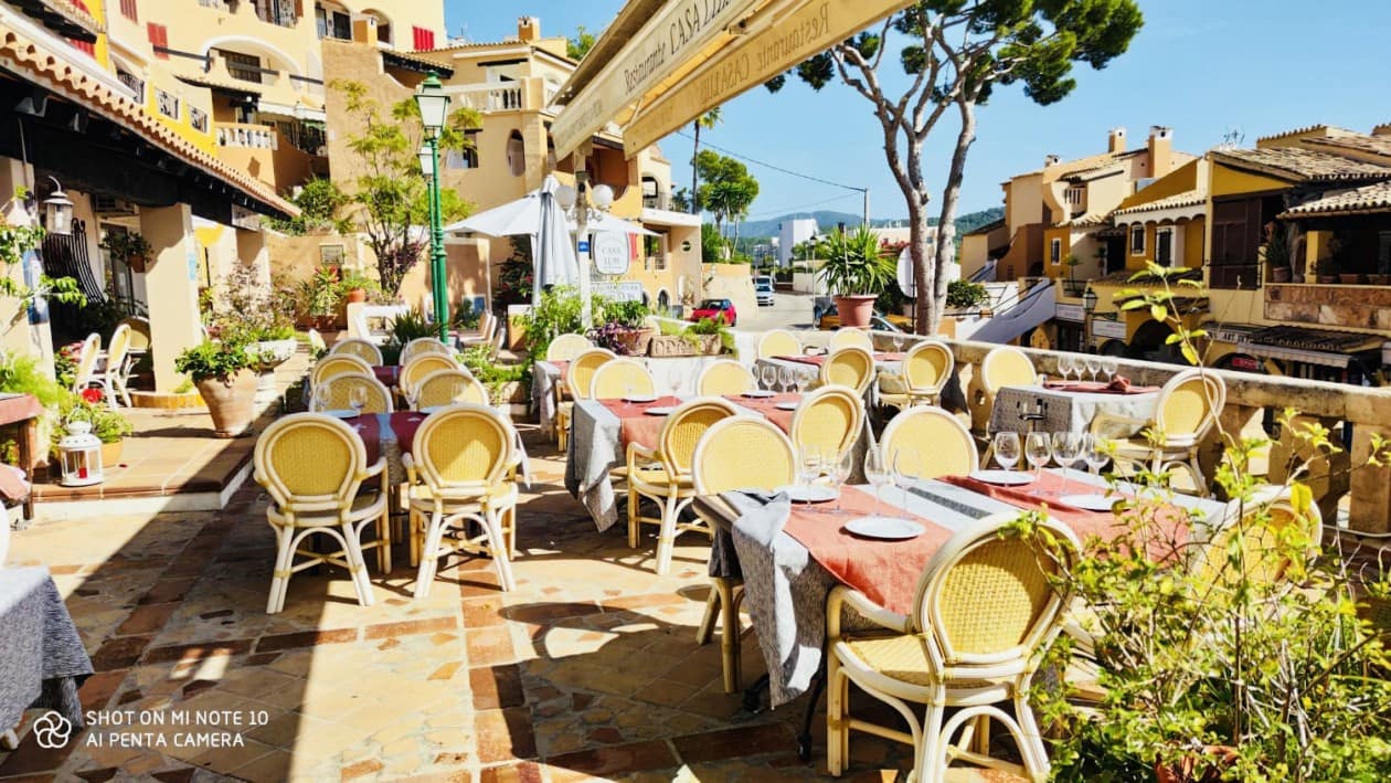 Kommersiell till salu i Cala Fornells - 950 000 € (Ref: 4002821)