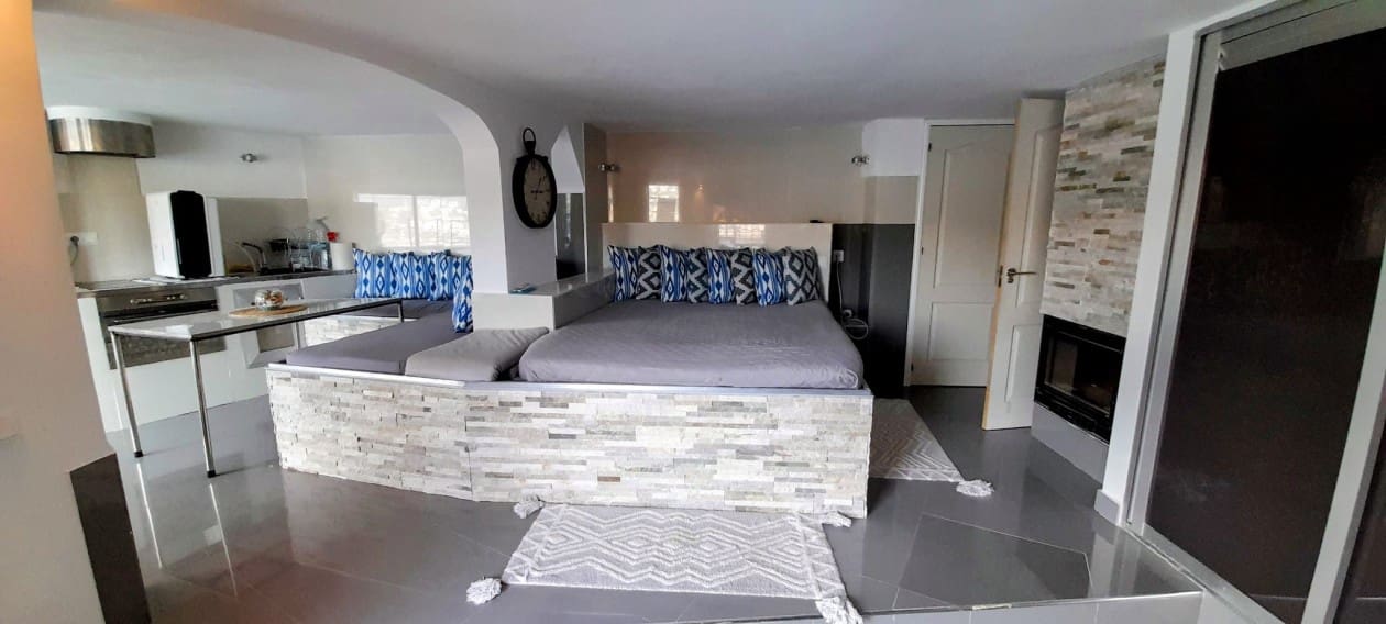 Leilighet til salgs i Puerto de Andratx med svømmebasseng - € 403 000 (Ref: 4787879)