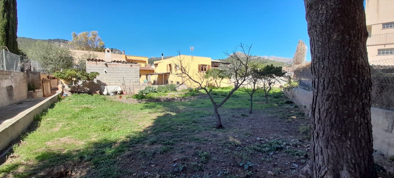 7 bedroom Townhouse for sale in Andratx - € 800,000 (Ref: 4840513)