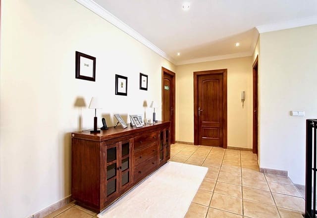 5 makuuhuone Huvila myytävänä paikassa Santa Ponsa, Calvià mukana uima-altaan - 2 520 000 € (Ref: 4998409)