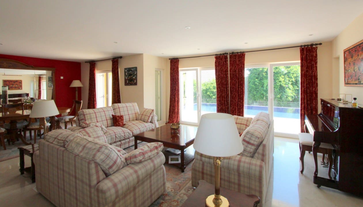 4 bedroom Villa for sale in Torrenova with pool - € 1,550,000 (Ref: 5014016)