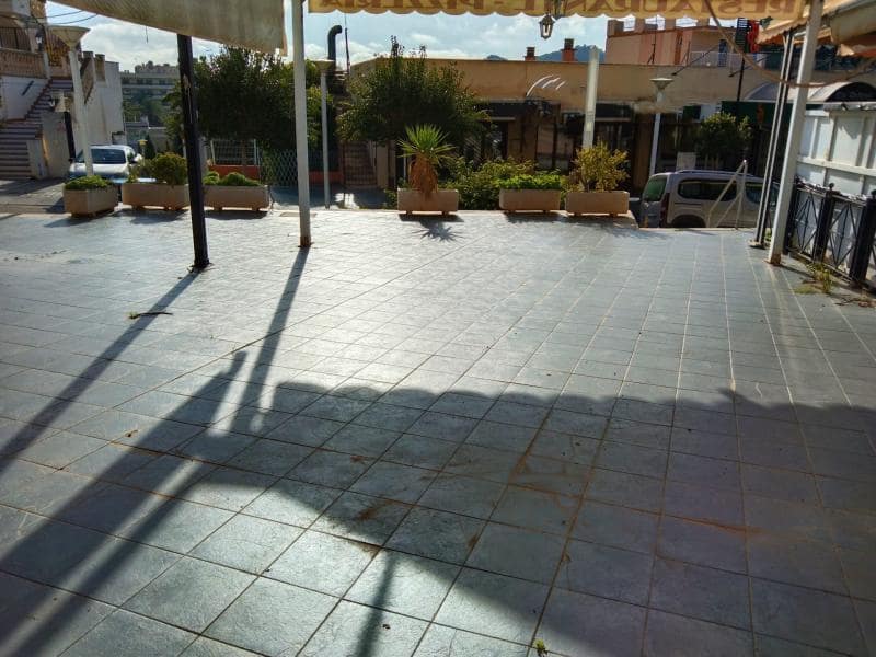 Erhverv til salg i Santa Ponsa - € 220.000 (Ref: 7319987)