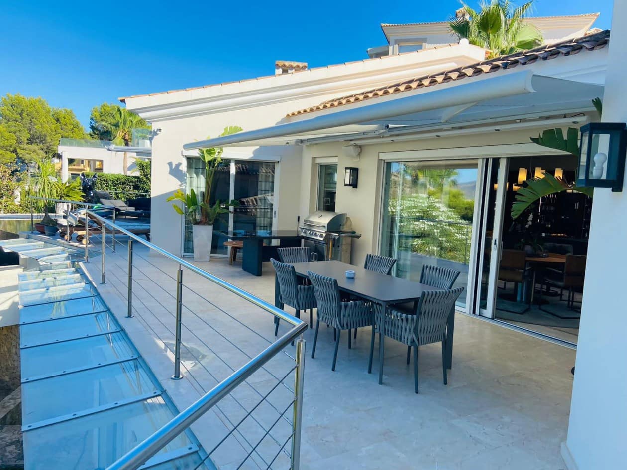 5 bedroom Villa for sale in Santa Ponsa - € 3,950,000 (Ref: 7587334)