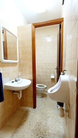 Commercieel te koop in Peguera / Paguera, Calvià - € 318.000 (Ref: 7750617)