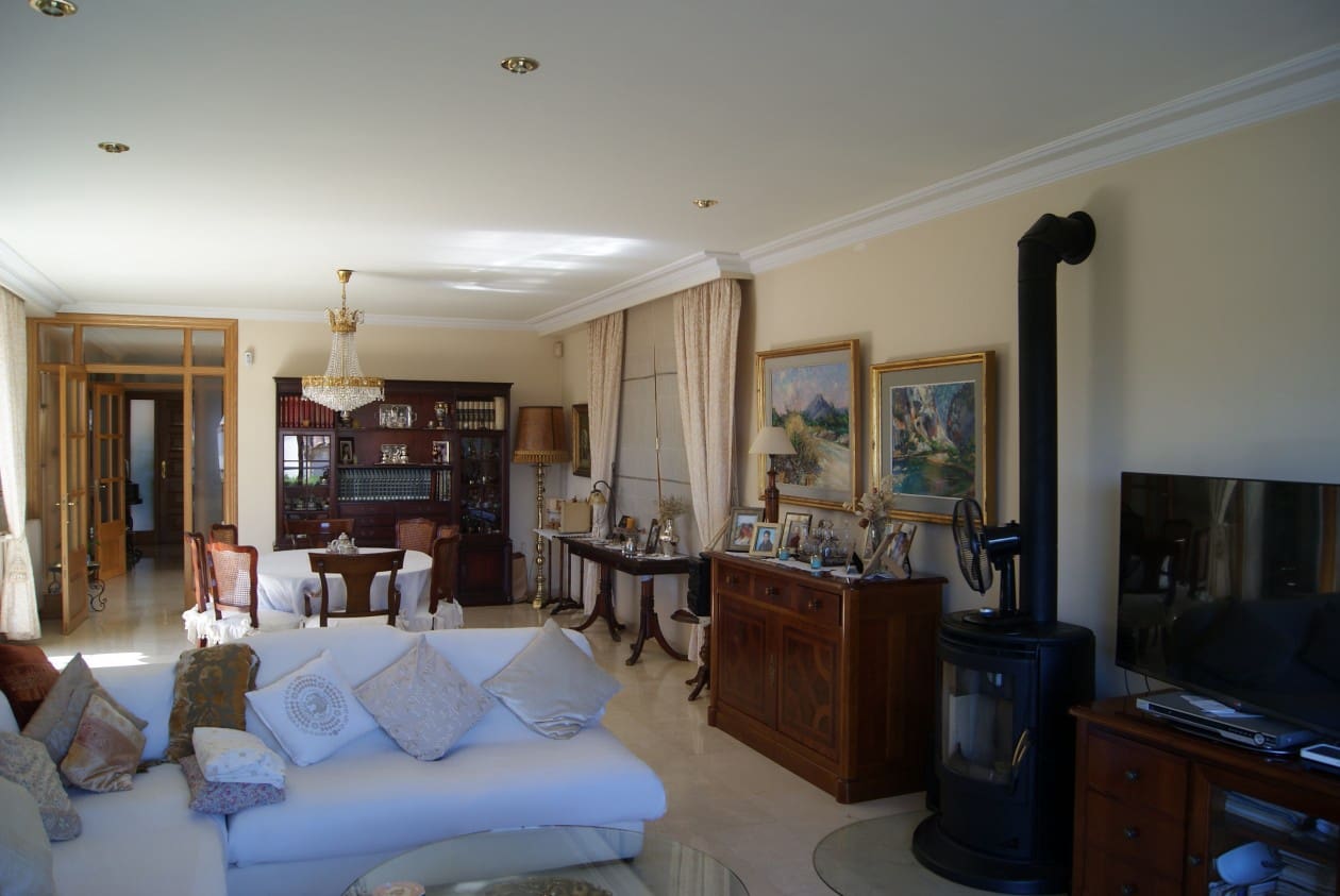 4 bedroom Villa for sale in Palma de Mallorca with pool - € 1,950,000 (Ref: 7794664)