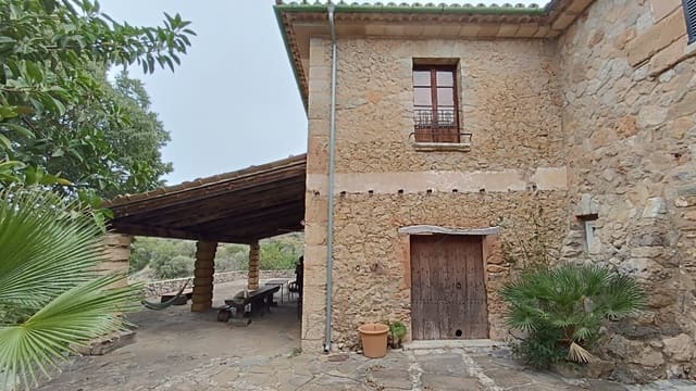 12 bedroom Villa for sale in Estellenchs - € 4,950,000 (Ref: 7815382)