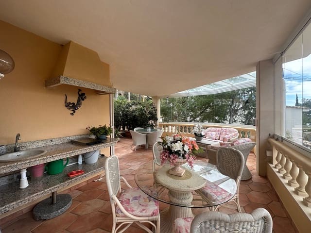 5 soverom Villa til salgs i Costa de la Calma, Calvià med svømmebasseng - € 2 550 000 (Ref: 8168707)