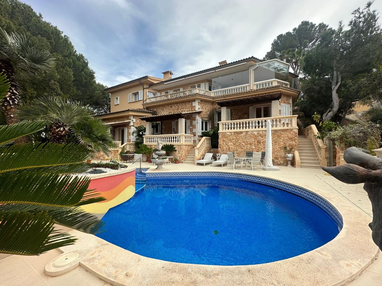 5 bedroom Villa for sale in Costa de la Calma with pool - € 2,550,000 (Ref: 8168707)